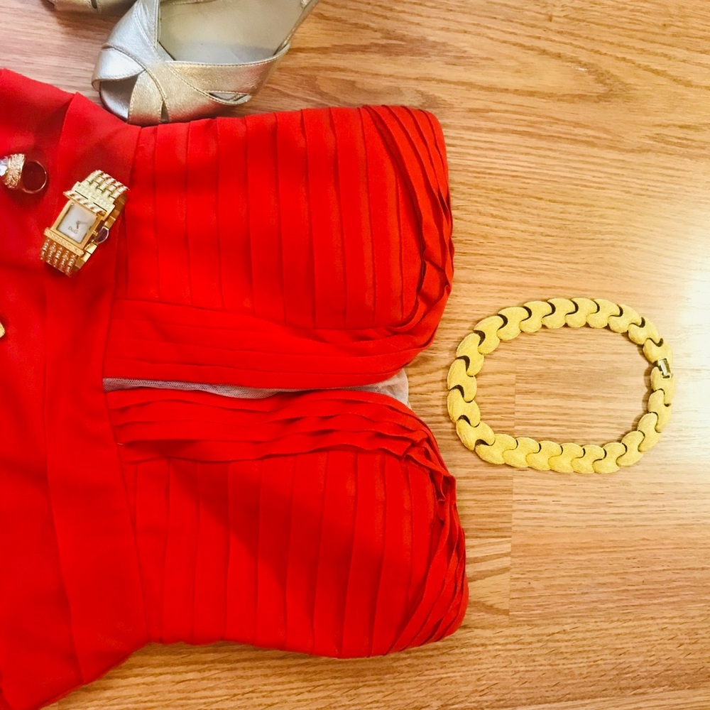 NWT RED STRAPLESS DRESS - Picture 7 of 8